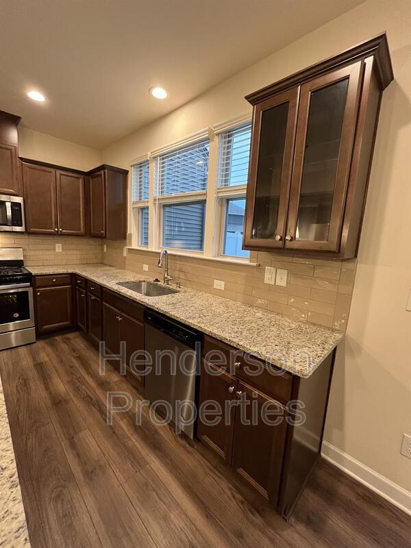 Foto del edificio - 9254 Glenburn Ln