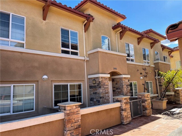 Foto principal - 3416 E Temple Way