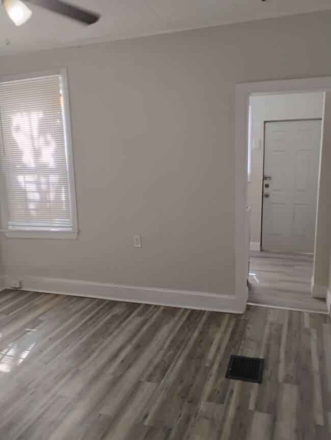 Building Photo - 2546 E Dauphin St