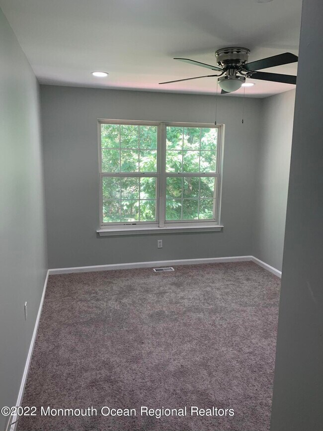 Foto del edificio - 39 Alpine Rd