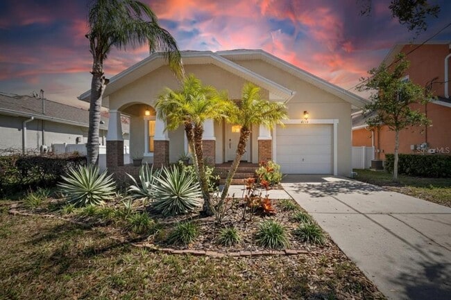 Building Photo - 6510 S Himes Ave