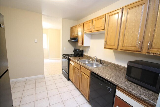 Foto del edificio - 2363 Huntington Green Ct