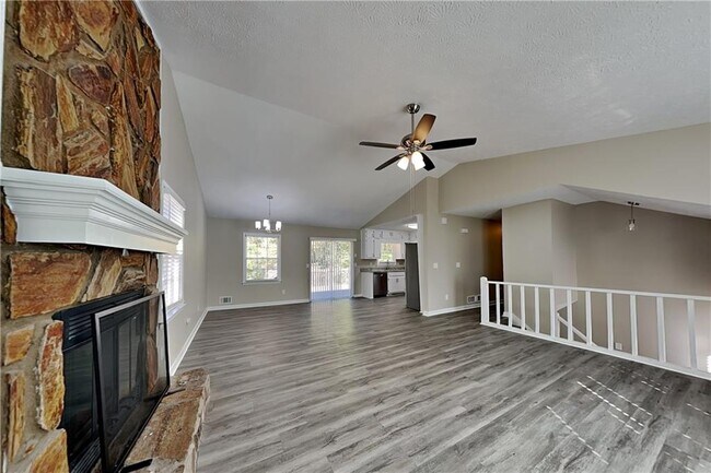 Building Photo - 166 Kelly Ct