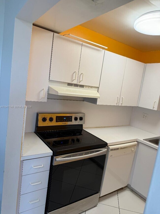 Foto del edificio - 8321 NW 7th St