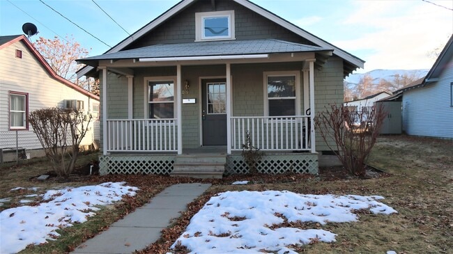 Building Photo - 1019 W Park St