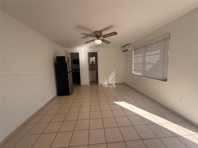 Foto del edificio - 233 NW 45th Ave