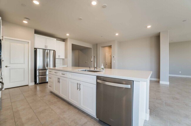 Foto del edificio - 6 Bedroom Family Home in Henderson!