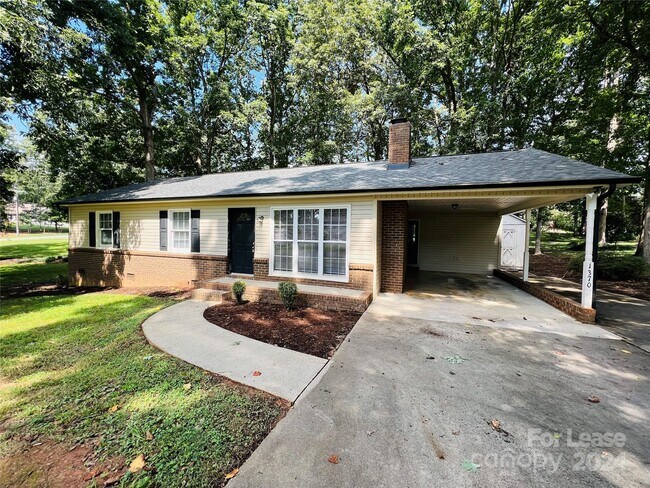 Foto del edificio - 1370 Oak Canopy Rd