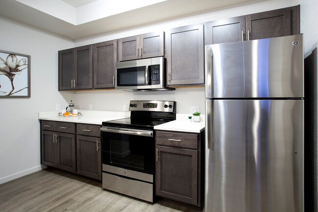 Building Photo - Park Villas