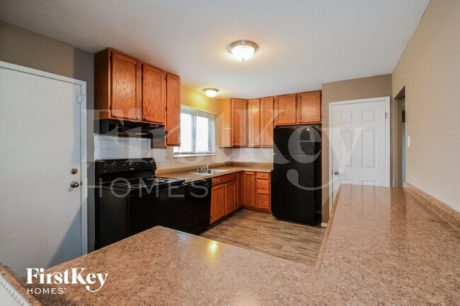 Foto del edificio - 5707 Hidden Cove Ln