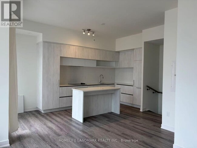 Building Photo - 8 David Eyer Rd