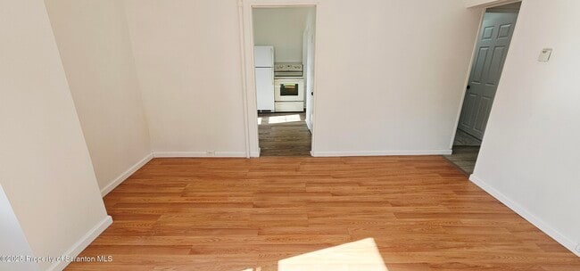 Building Photo - 130 S Rebecca Ave