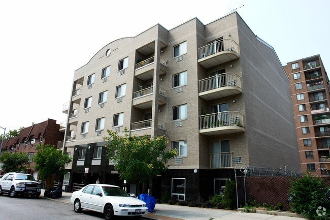 Building Photo - 3822 147th St