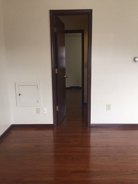 Foto del edificio - 622 E Harrison St