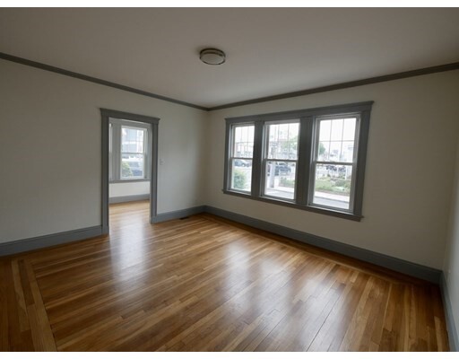 Building Photo - 590 Gallivan Blvd