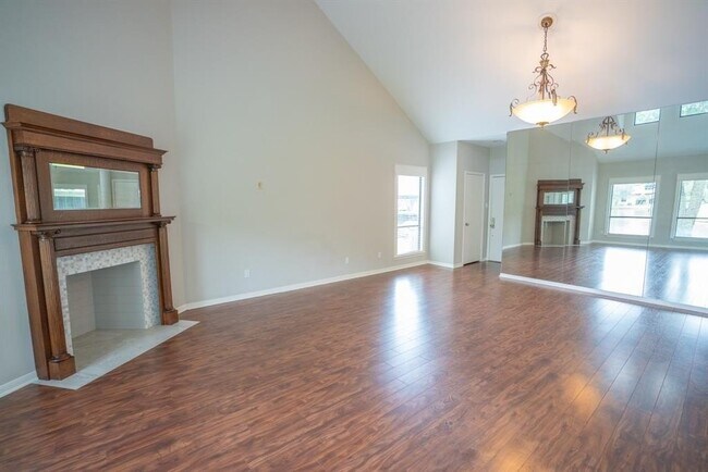 Foto del edificio - 4144 Greystone Way