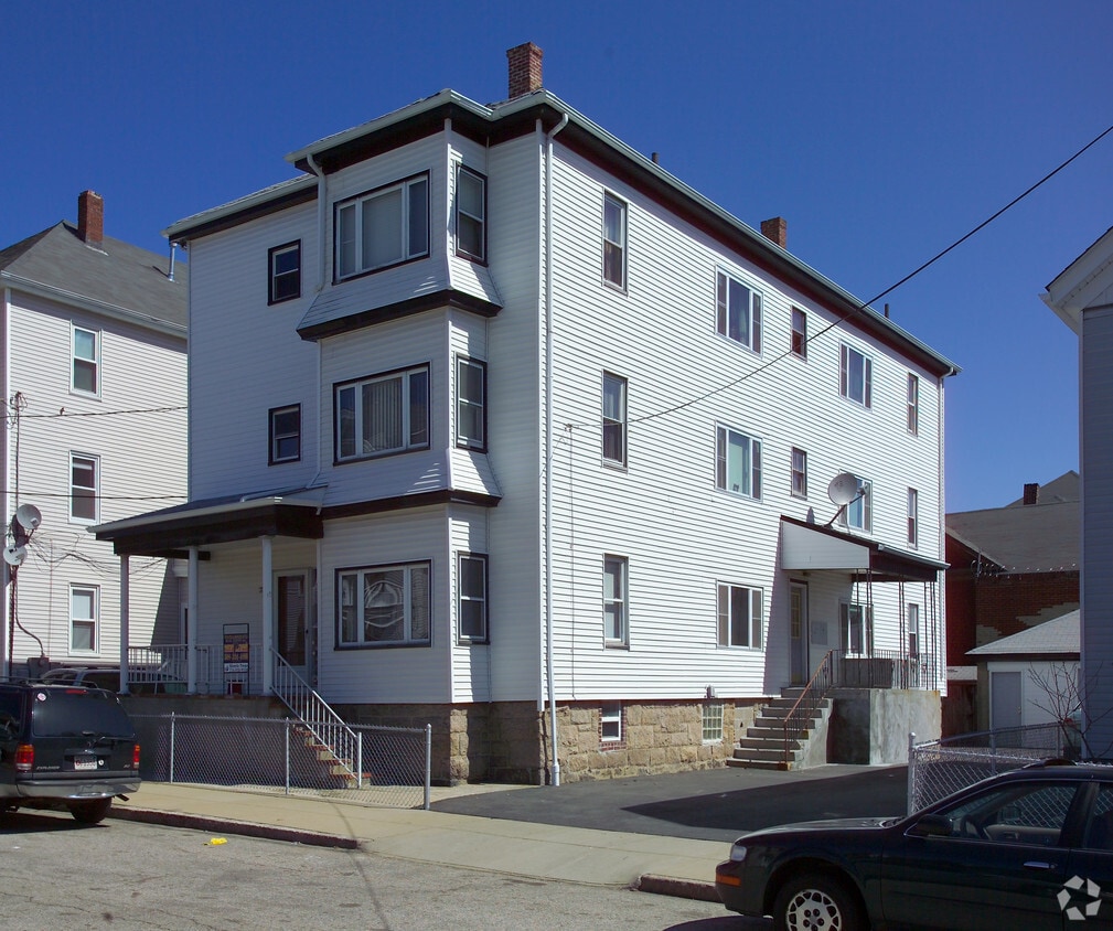 Primary Photo - 78 Wilbur St