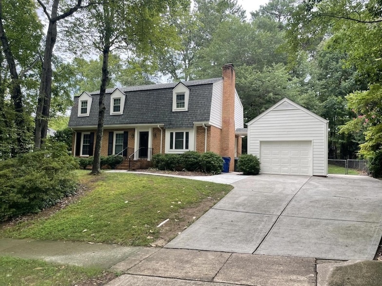 Primary Photo - 812 Glen Eden Dr