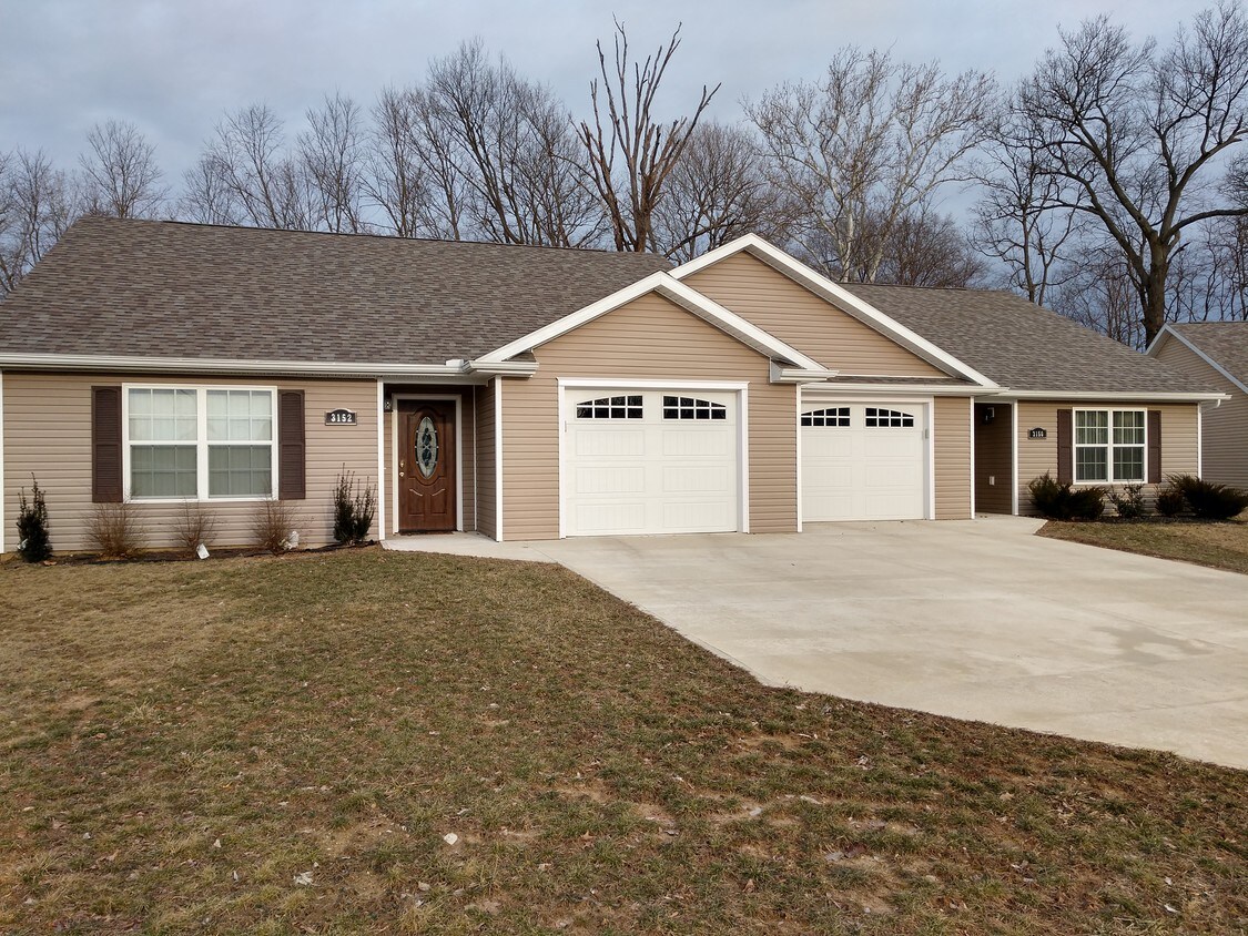 3127 Pocahontas Trail, Fort Shawnee, OH 45806 Apartments in Fort