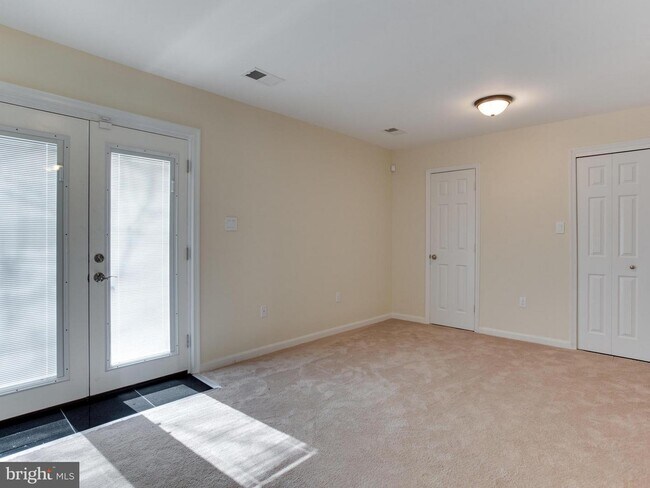 Building Photo - 3919 Elite St