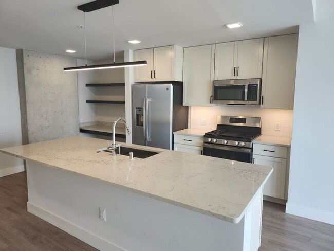 Interior Photo - The Adria 179 W. Wilson St.