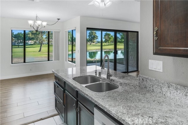 Foto principal - 27535 Lakeview Dr