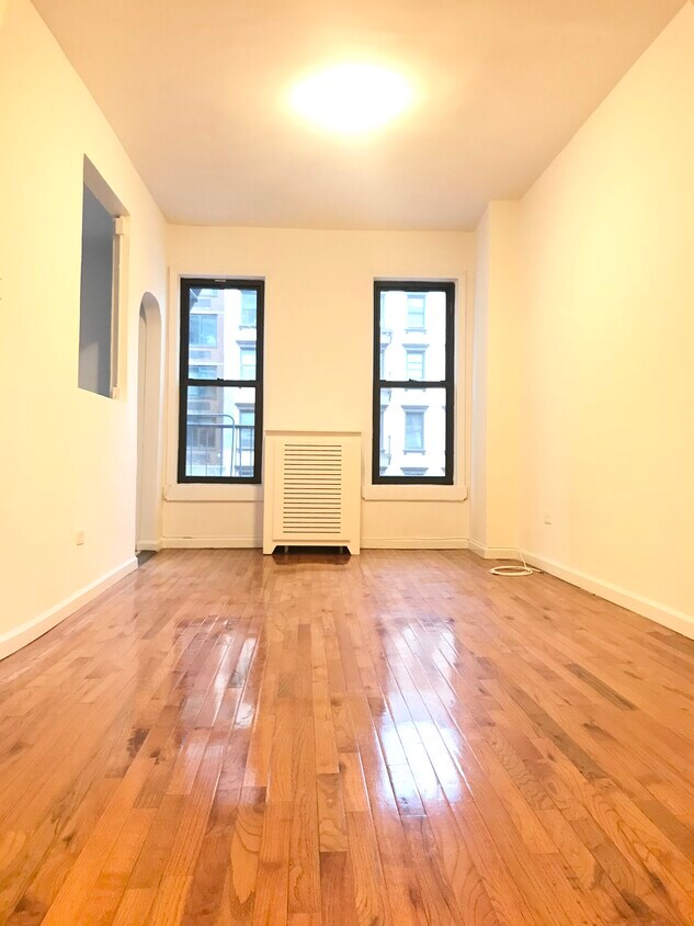 Foto principal - 1003 2nd Ave