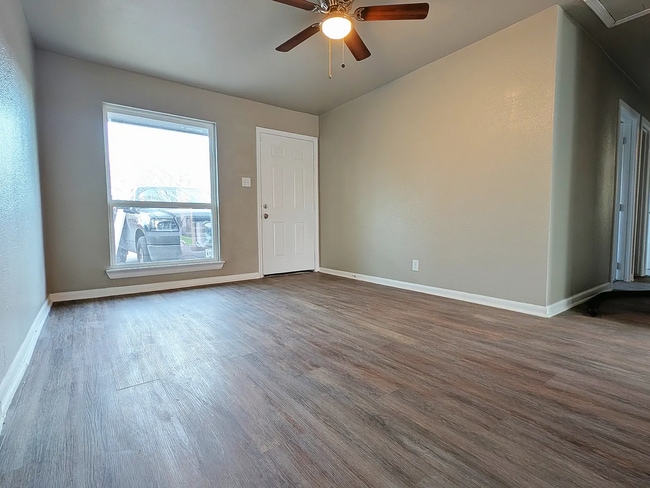 Building Photo - 5802 Magnes Ln