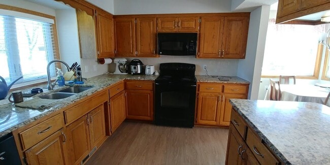 Building Photo - 16160 Joplin Way