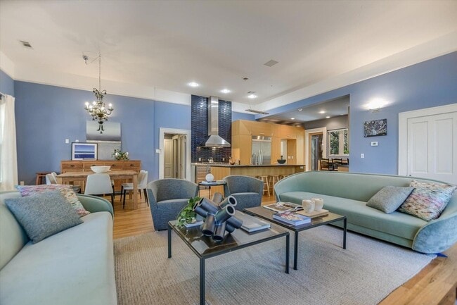 Building Photo - 2109 Nickerson St