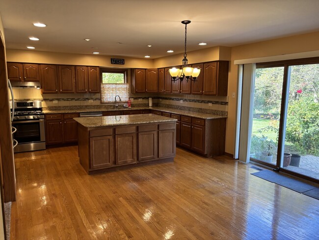 Foto del edificio - 2120 Belvidere Line Dr