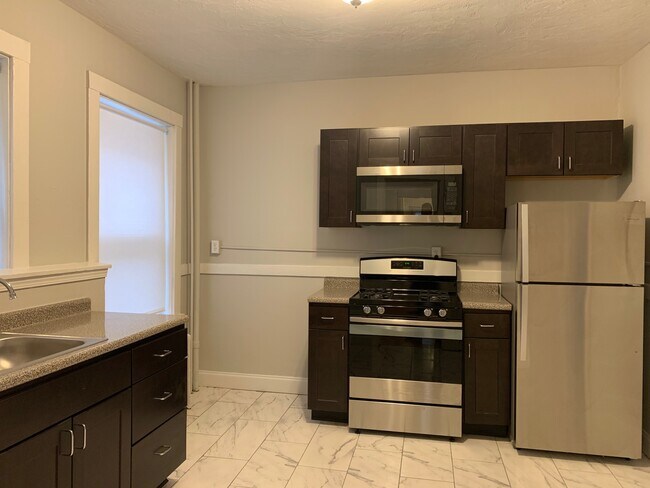 Building Photo - 226 South St