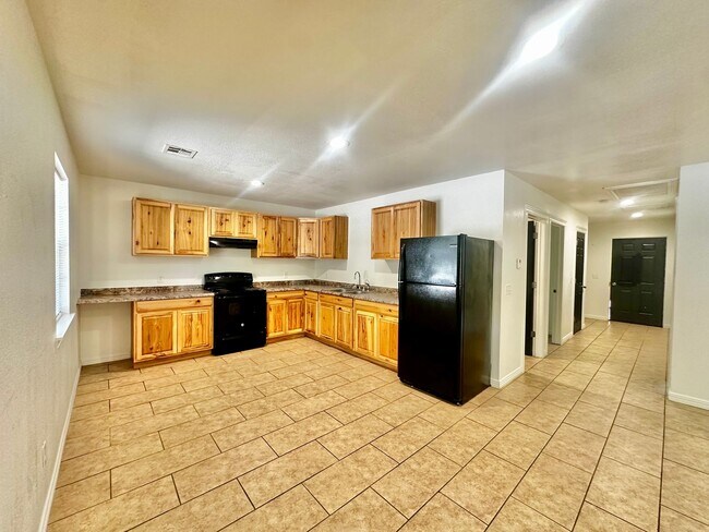 Building Photo - DISHMAN - 101B (KS*)