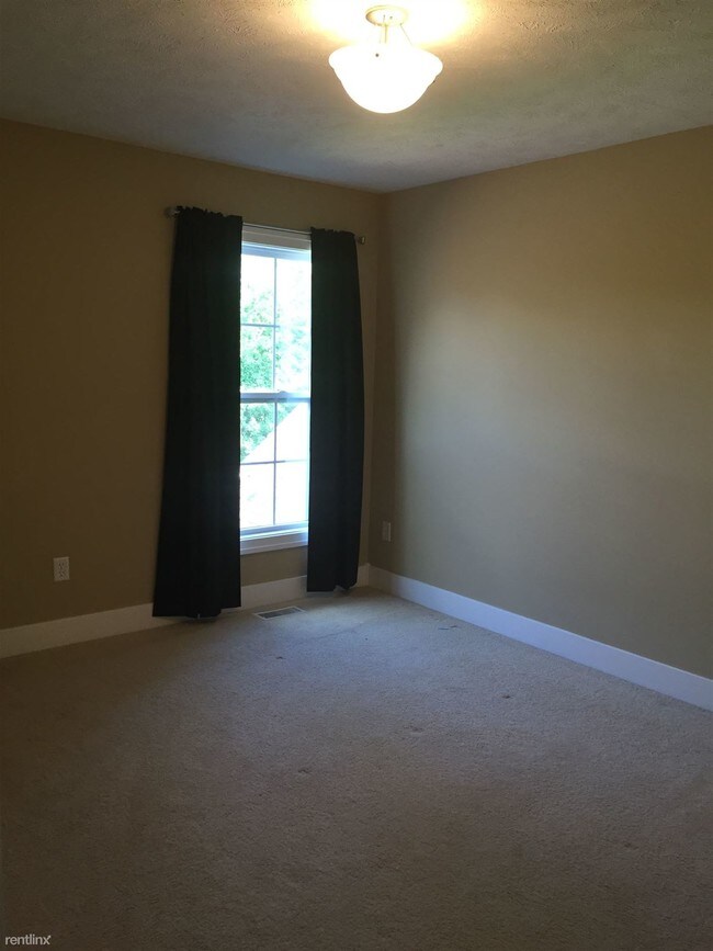 6972 Kalamazoo Ave SE, Caledonia, MI 49316 Condo for Rent in