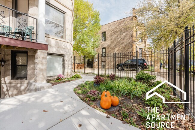 Foto del edificio - 3270 W Wrightwood Ave