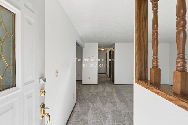 Building Photo - 1440 Columbia Ave