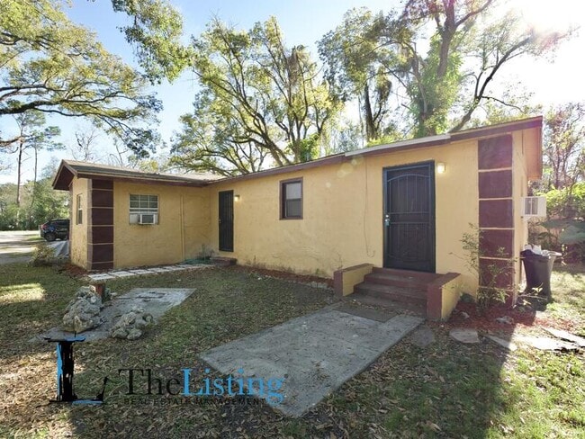 Photo - 2406 SW Rd Apartment