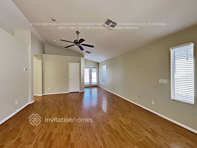 Foto del edificio - 17416 N 16th Pl