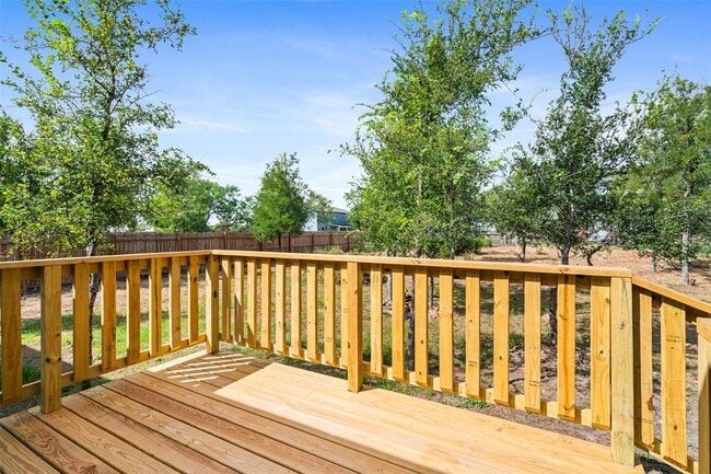 Building Photo - 265 Hershal Ln