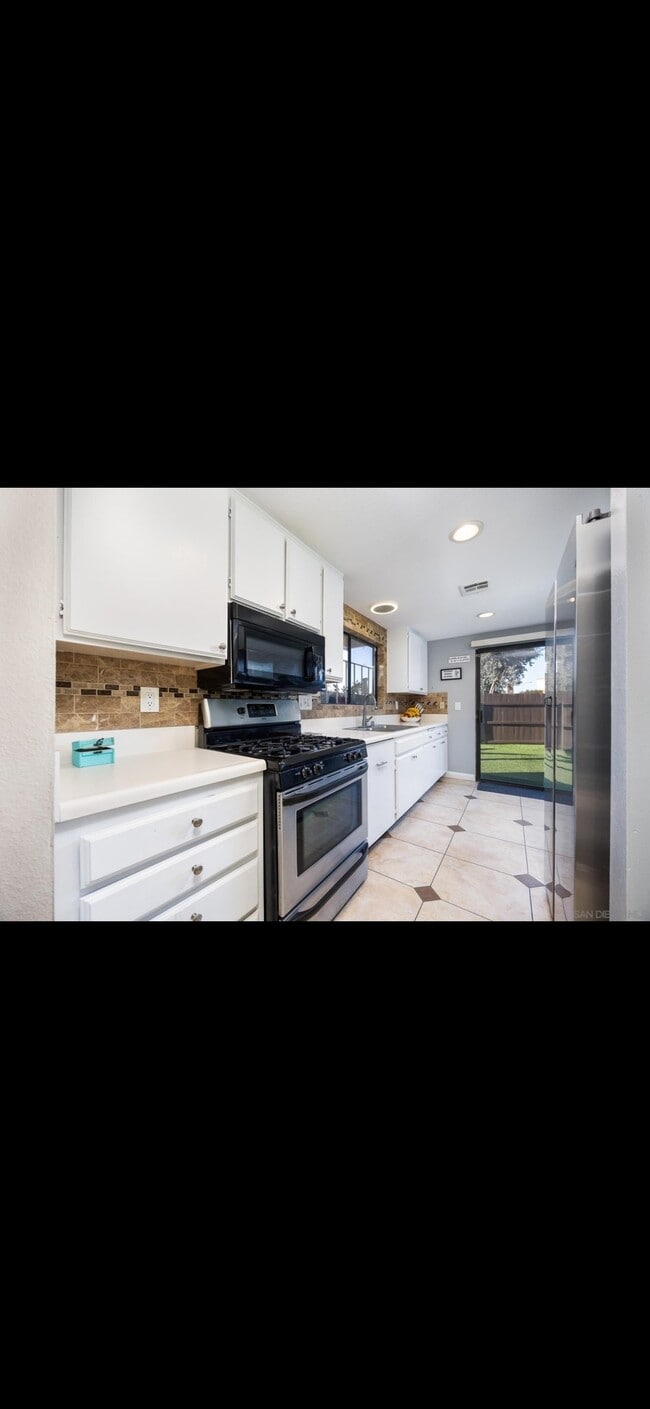 Building Photo - 4403 Benfield Ct