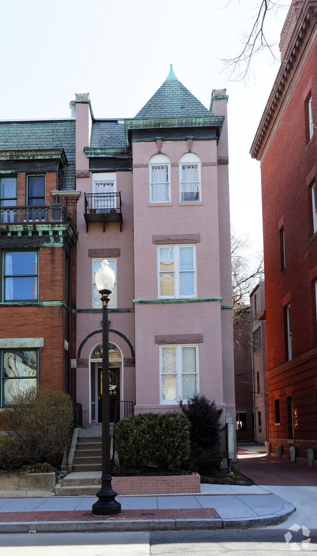 Foto del edificio - 1711 18th St NW