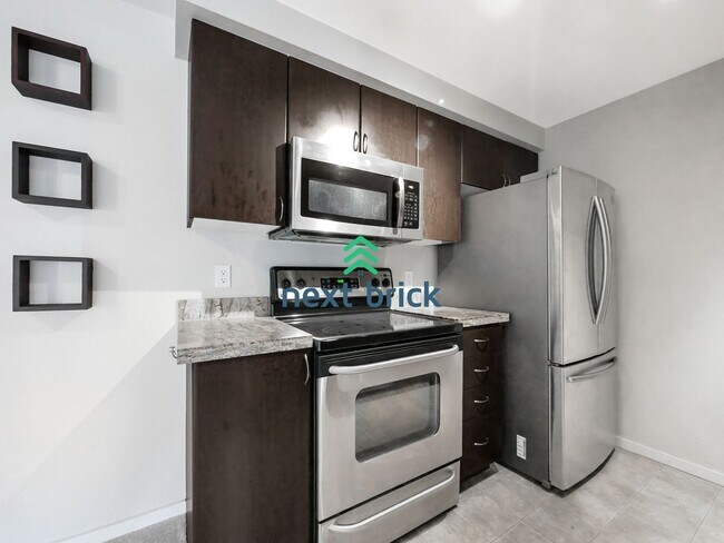 Foto del edificio - 2 Bed and 1 Bath Kirkland Condo is Availab...