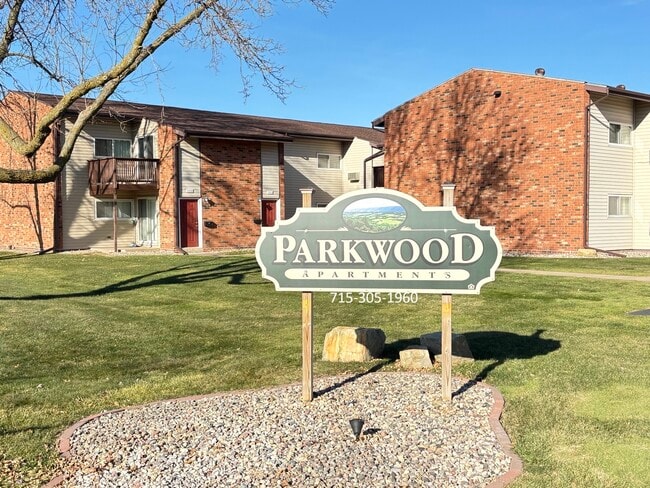 Building Photo - Parkwood Apartments
