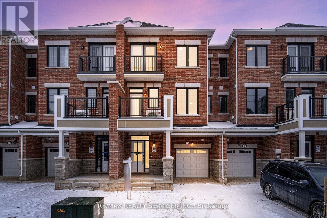 Primary Photo - 61 Melmar St