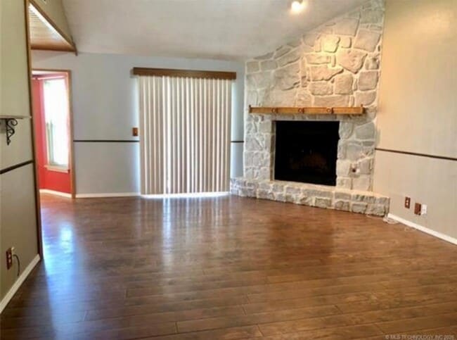 Building Photo - 5444 Woodland Rd