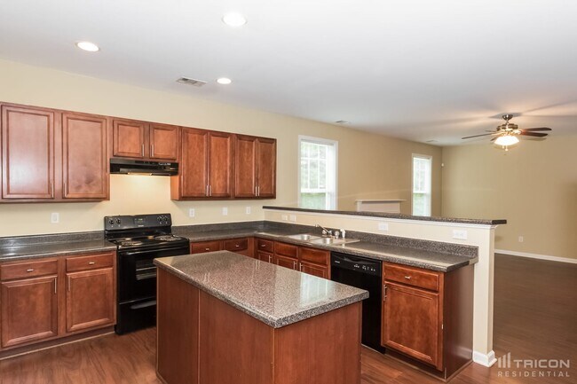 Foto del edificio - 4314 Savannah Ln