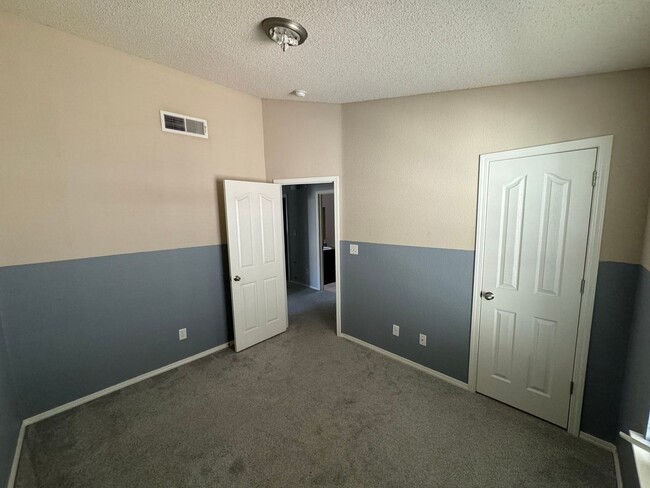 Foto del edificio - Charming smart 3BR House in El Paso with S...
