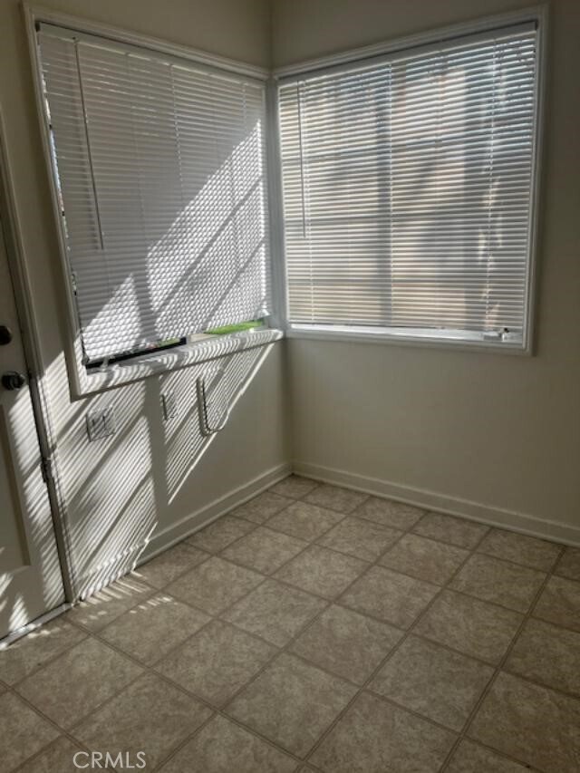 Foto del edificio - 10913 Moorpark St