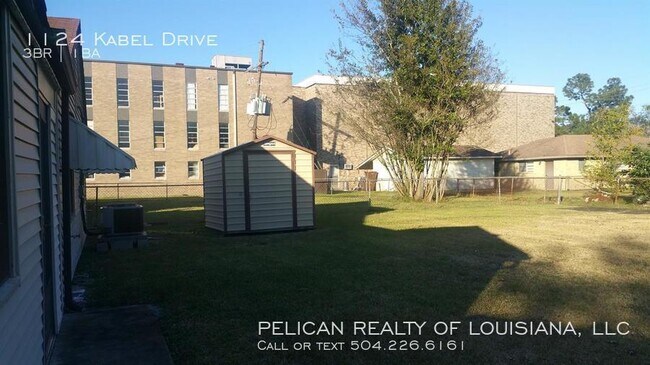 Building Photo - 1124 Kabel Dr