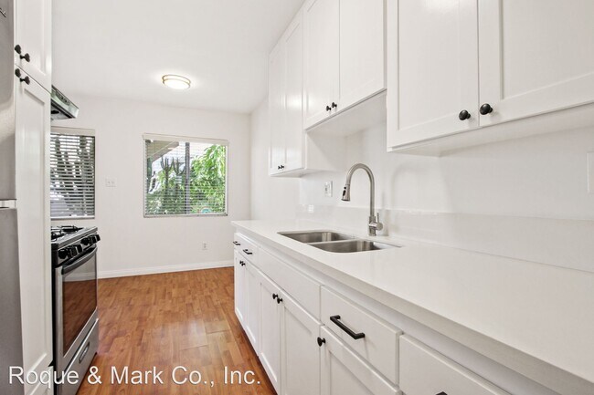 Foto del edificio - 1 br, 1 bath Apartment - 1449 Princeton St...